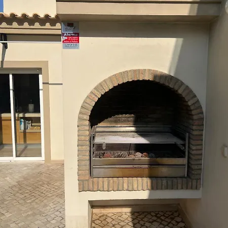 Spacious Matilda In Vilamoura, Big Pool, Golf View And Access