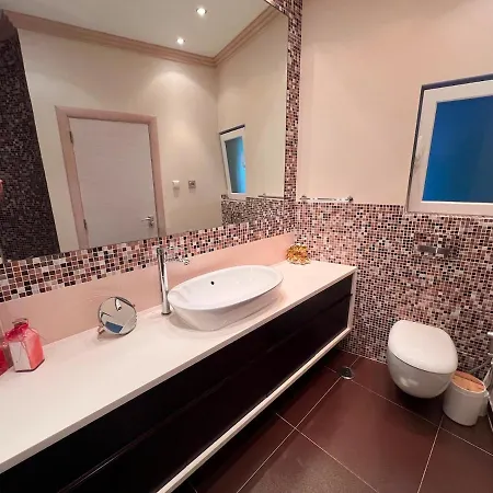 Villa Spacious villa Matilda in Vilamoura big pool, golf view
