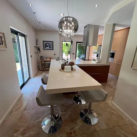 Spacious villa Matilda in Vilamoura big pool, golf view Villa