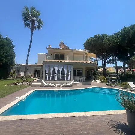 Villa Spacious villa Matilda in Vilamoura big pool, golf view Quarteira