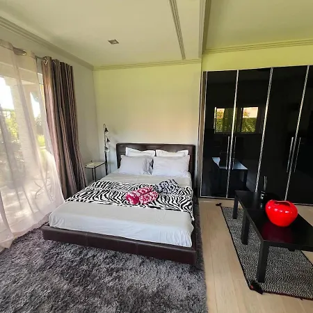 Villa Spacious villa Matilda in Vilamoura big pool, golf view Quarteira